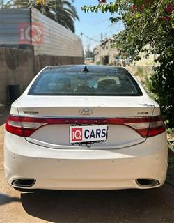 هيونداي أزيرا